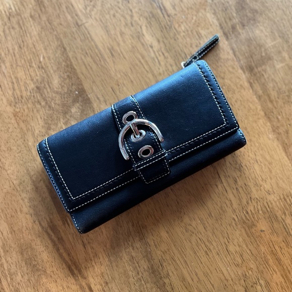 Coach, Genuine leather wallet, black with chrome hardware - Picture 11 of 15